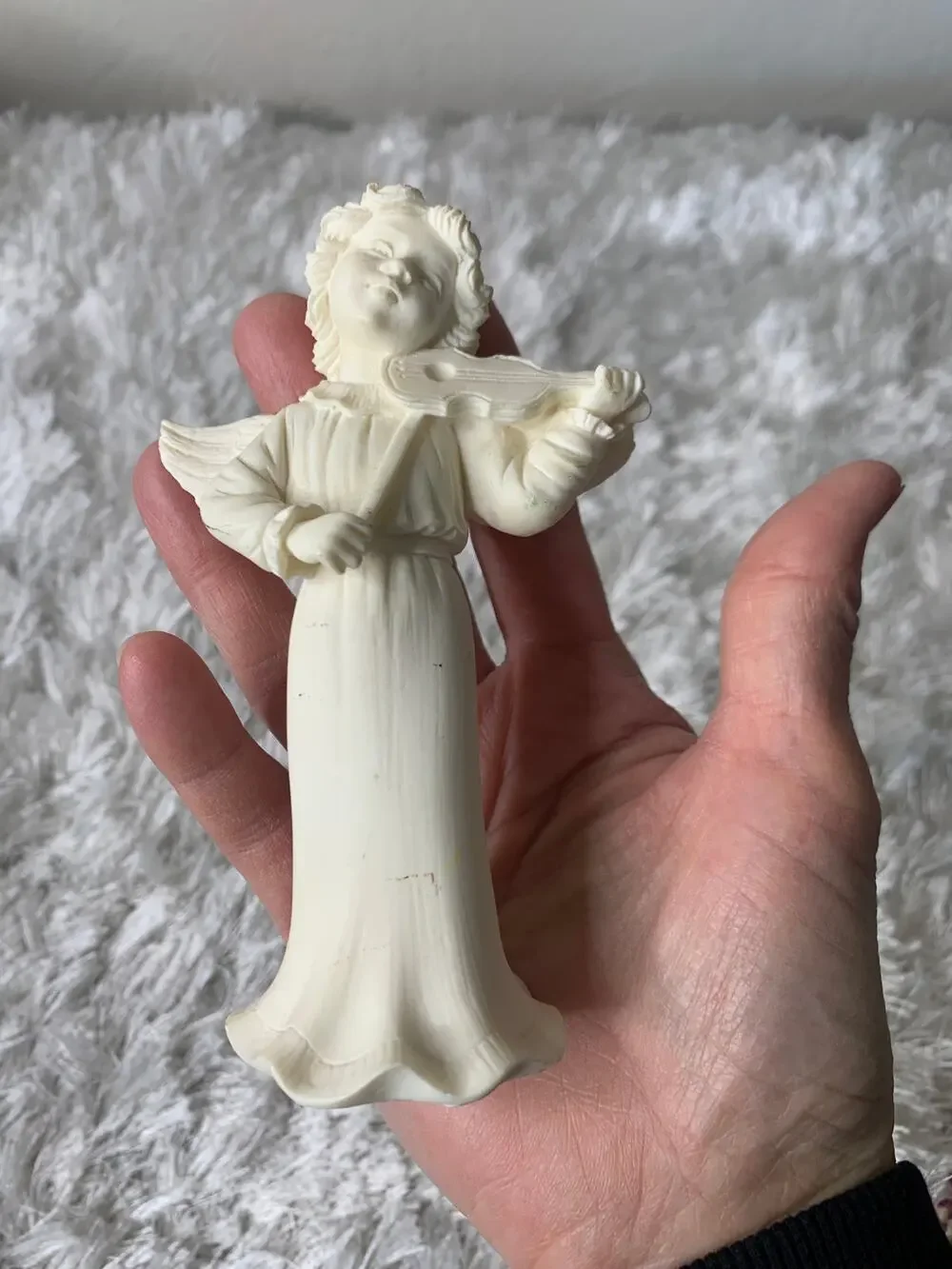 Cream Vintage Violinist Musician Figurine Angel 5.5 x 2